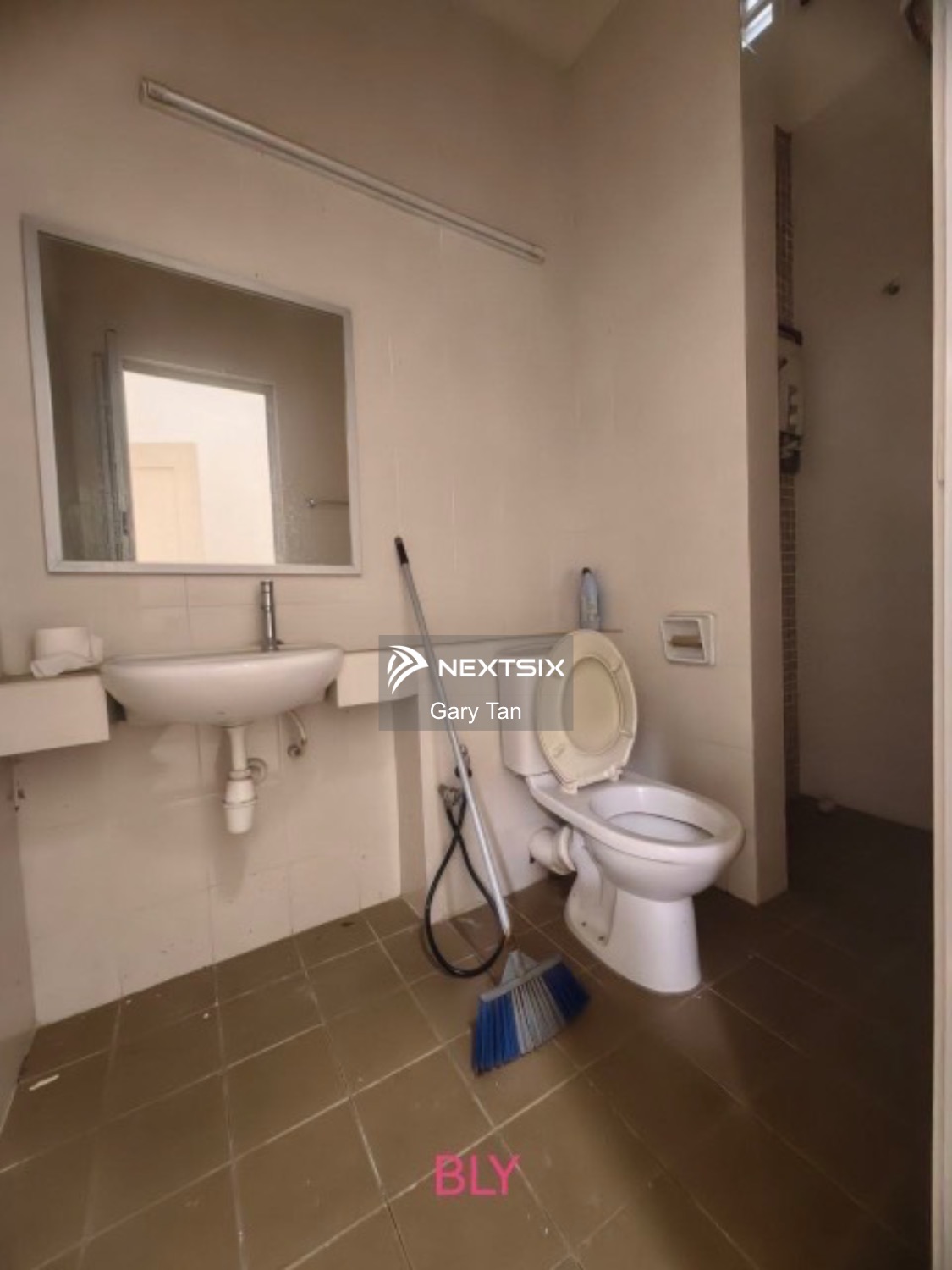 1-sty Terrace/Link House For Sale in Bandar Bukit Raja Selangor - Image 8