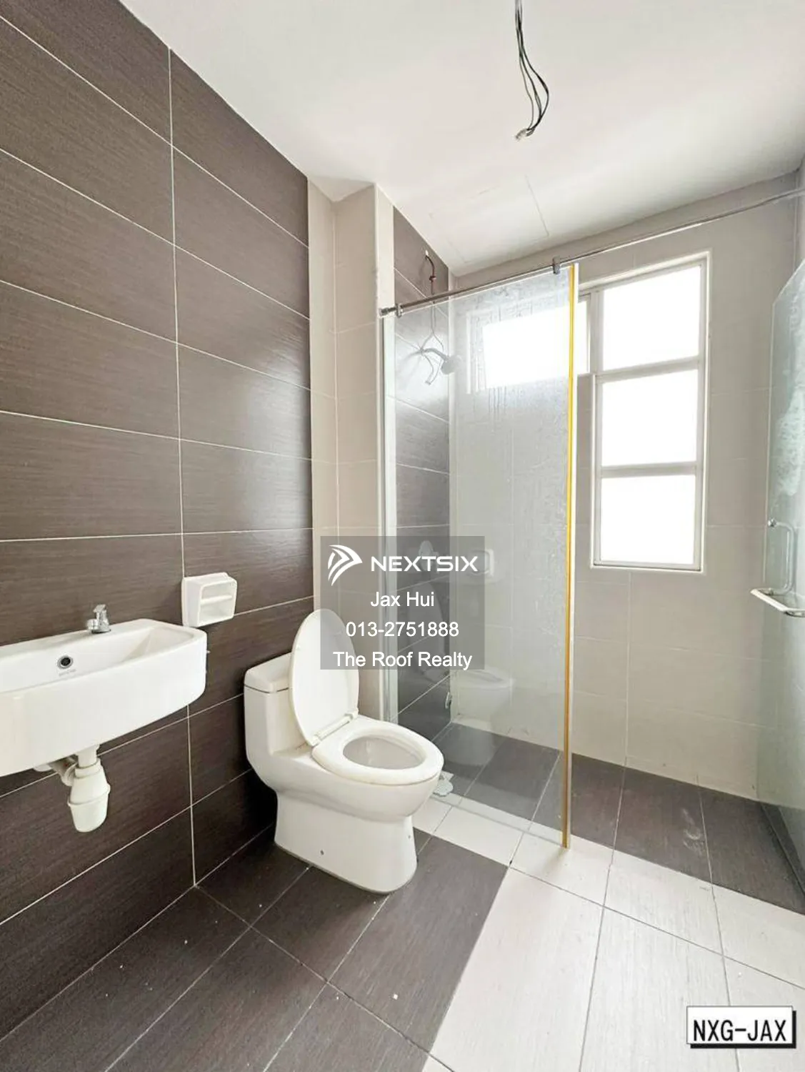 Semi-detached House For Sale in Klang Selangor - Image 11