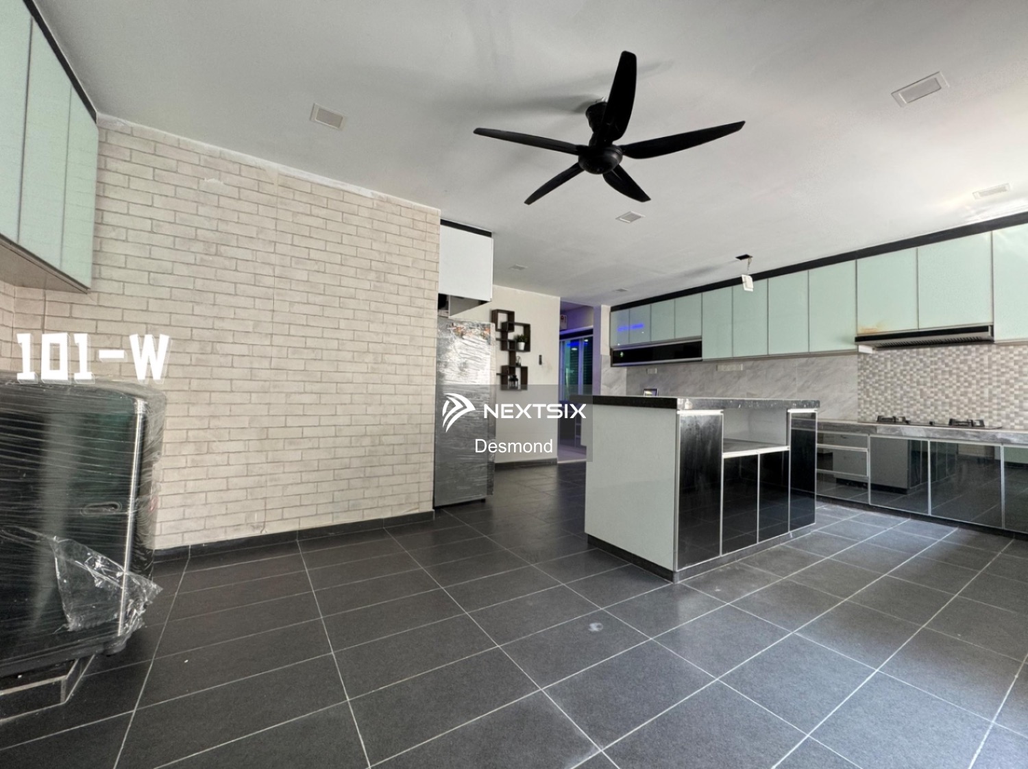 Semi-detached House For Sale in Bandar Botanic Selangor - Image 8