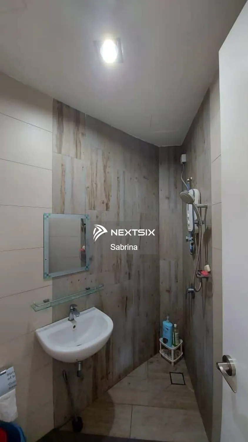 Serviced Residence For Rent in Gelugor Penang - Image 5