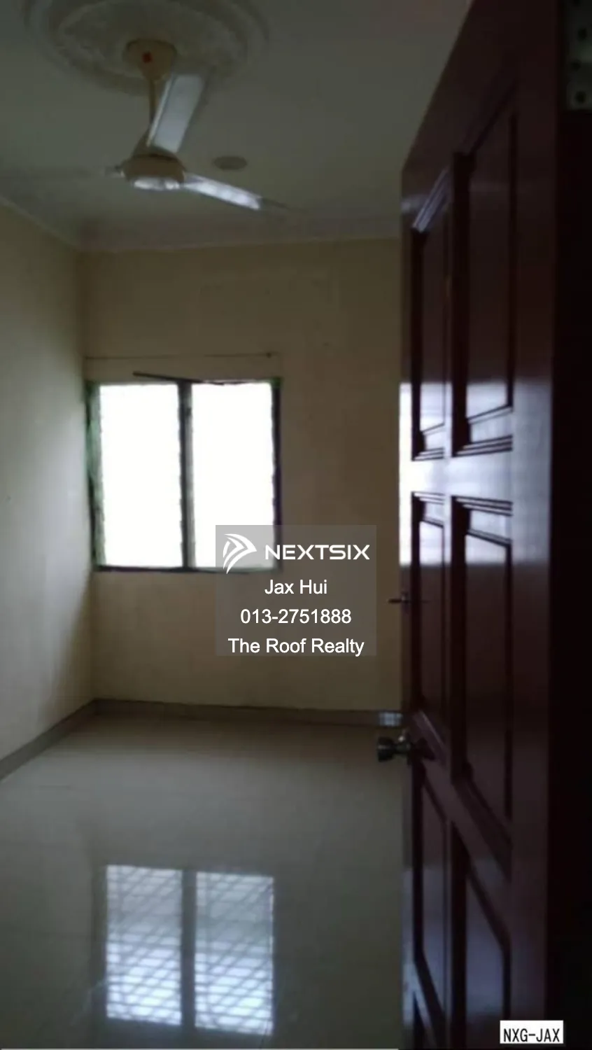 2-sty Terrace/Link House For Sale in Klang Selangor - Image 5