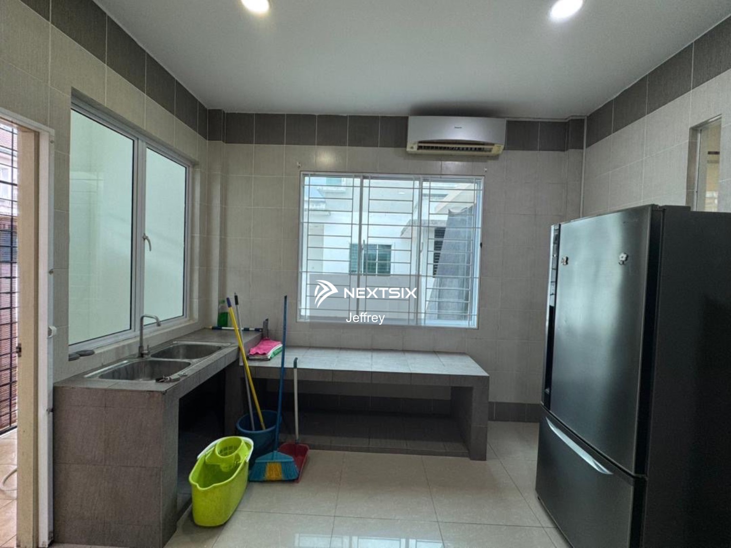 2-sty Terrace/Link House For Sale in Kota Samarahan Sarawak - Image 5