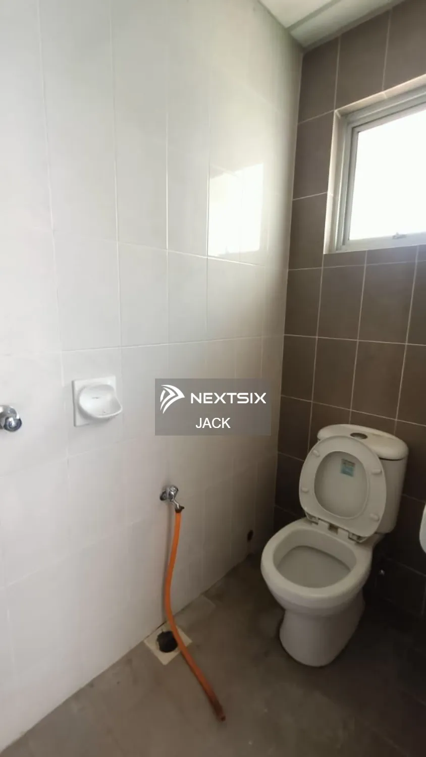 Shop Office For Rent in Setia Alam Selangor - Image 5