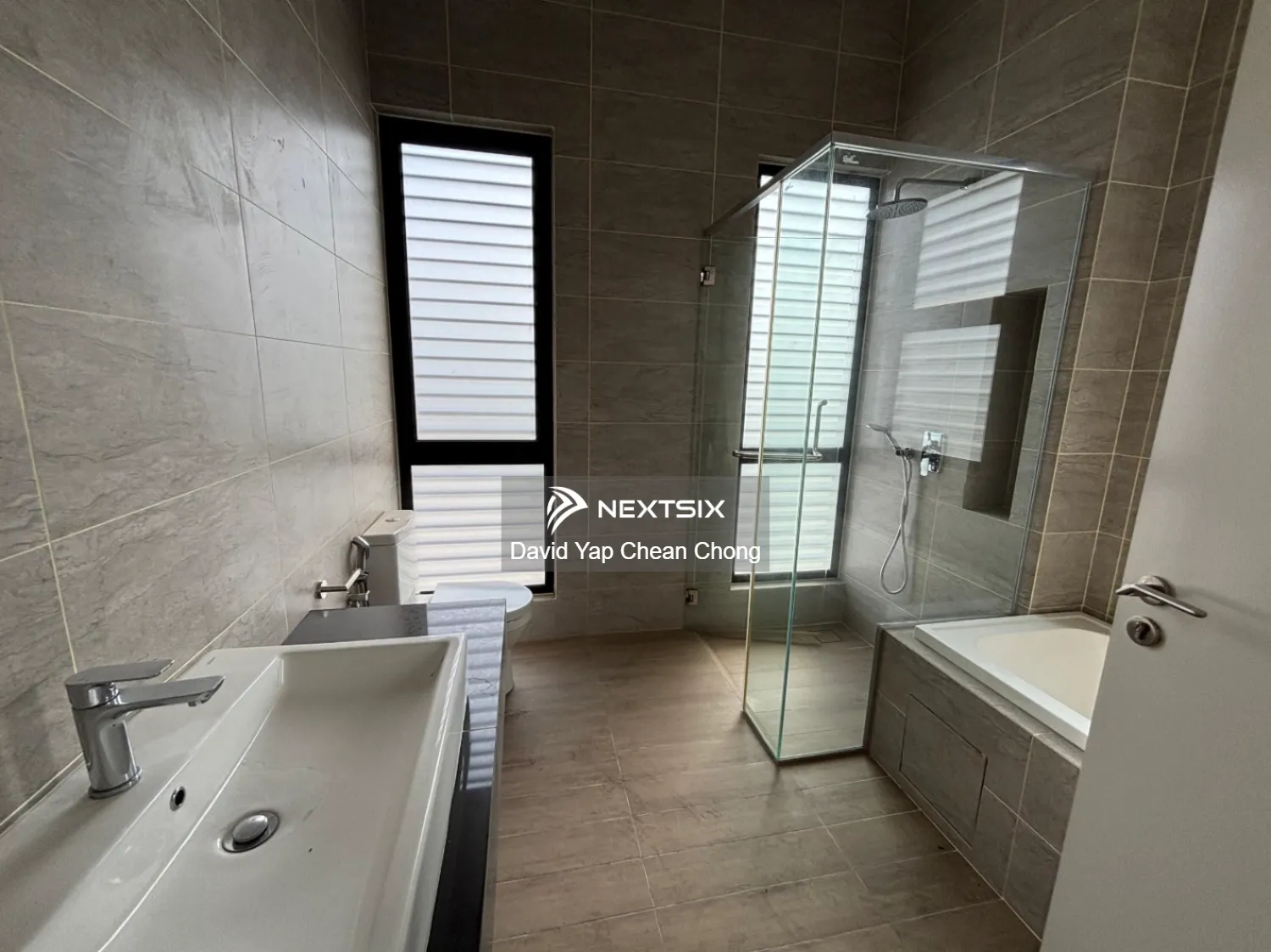 Semi-detached House For Sale in Setia Alam Selangor - Image 12