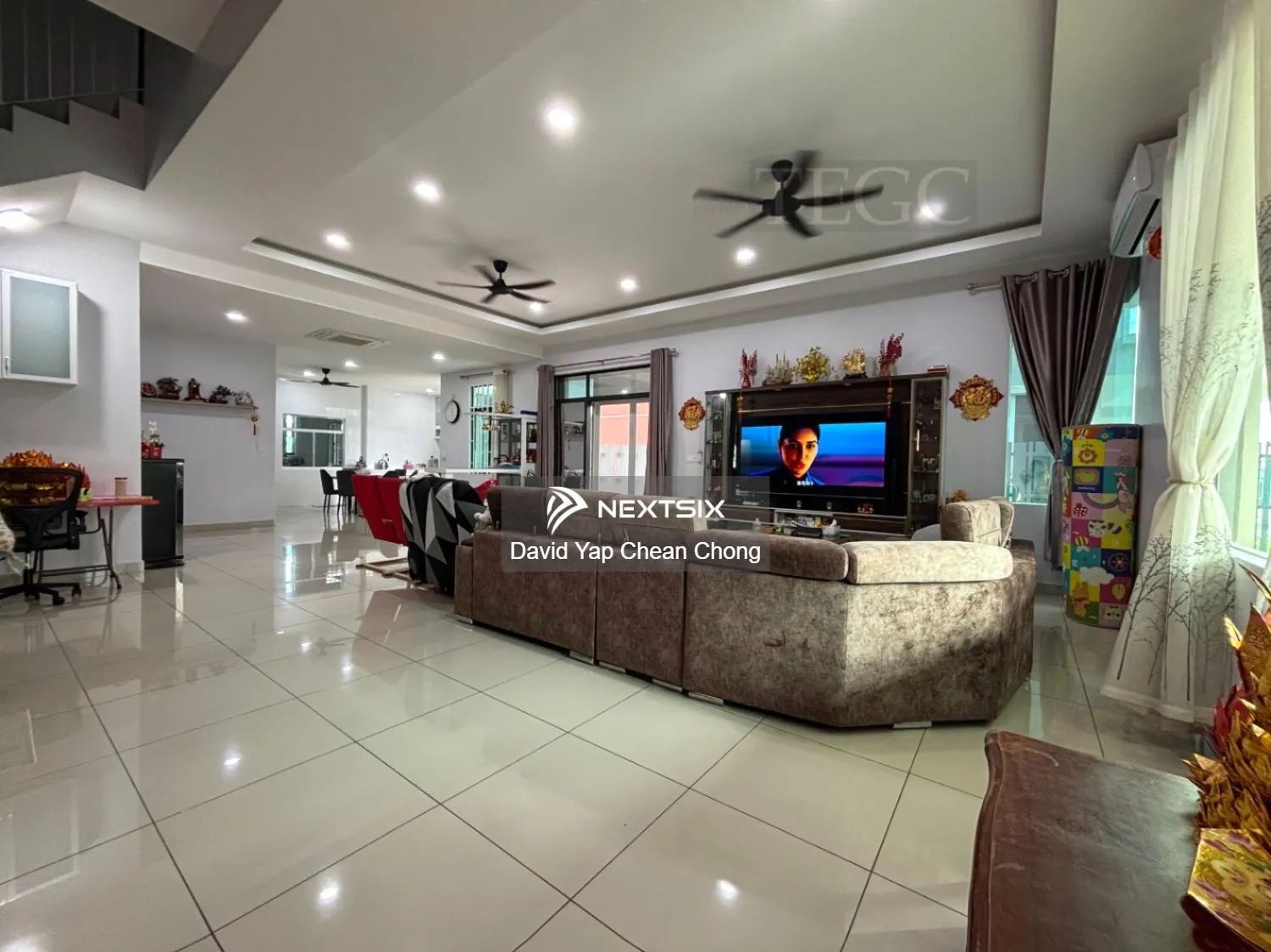 Semi-detached House For Sale in Klang Selangor