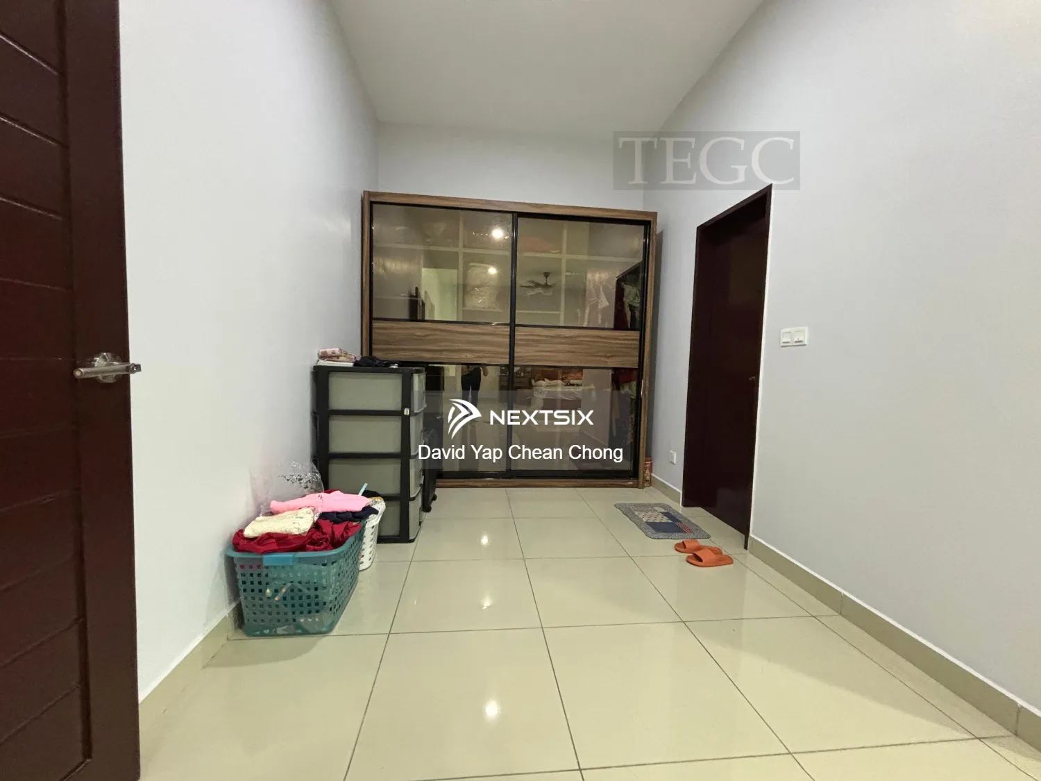 Semi-detached House For Sale in Klang Selangor - Image 6