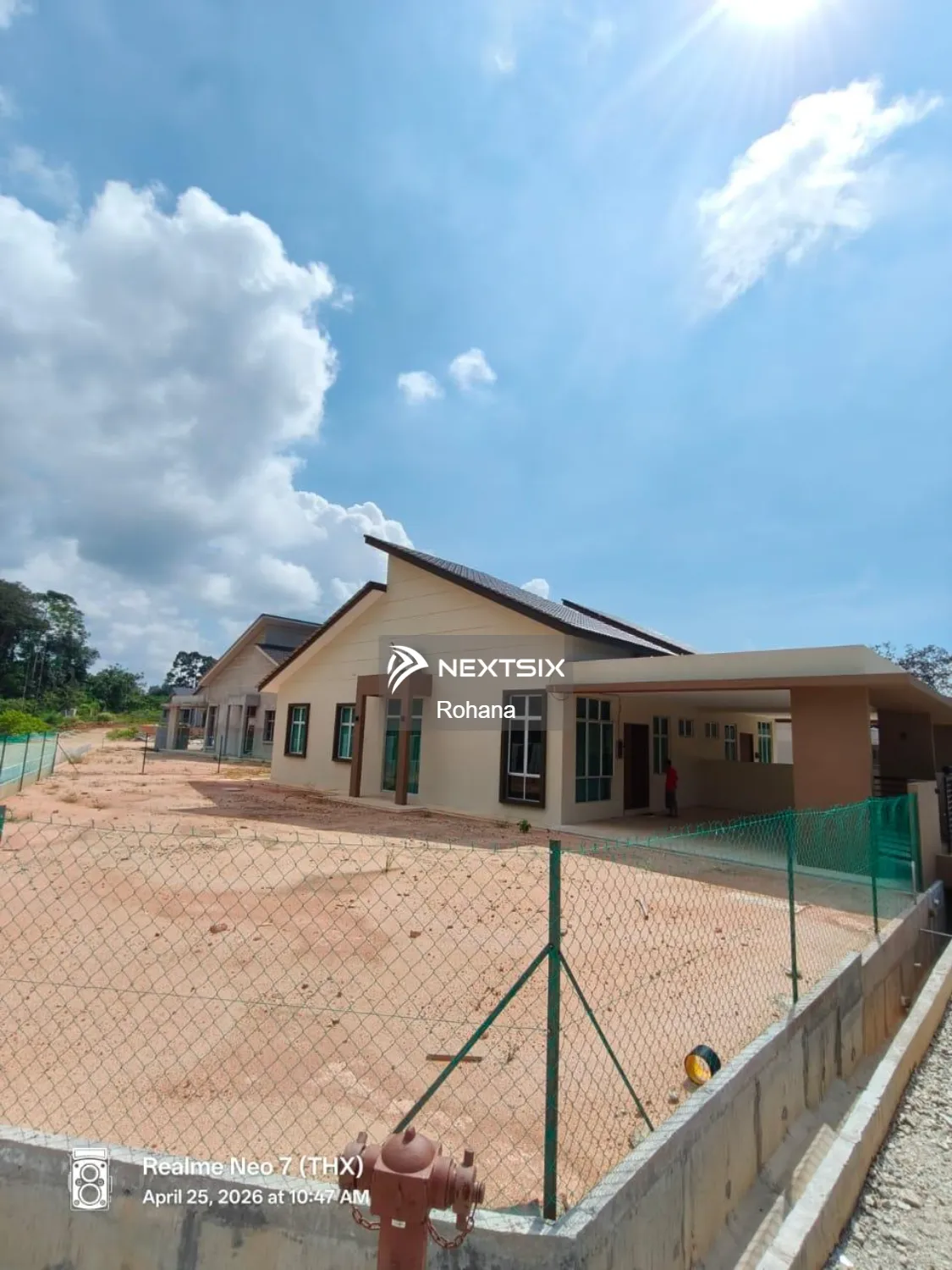 Semi-detached House For Sale in Balok Pahang - Image 6