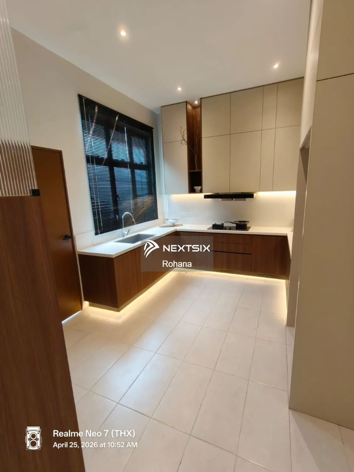 Semi-detached House For Sale in Balok Pahang - Image 7