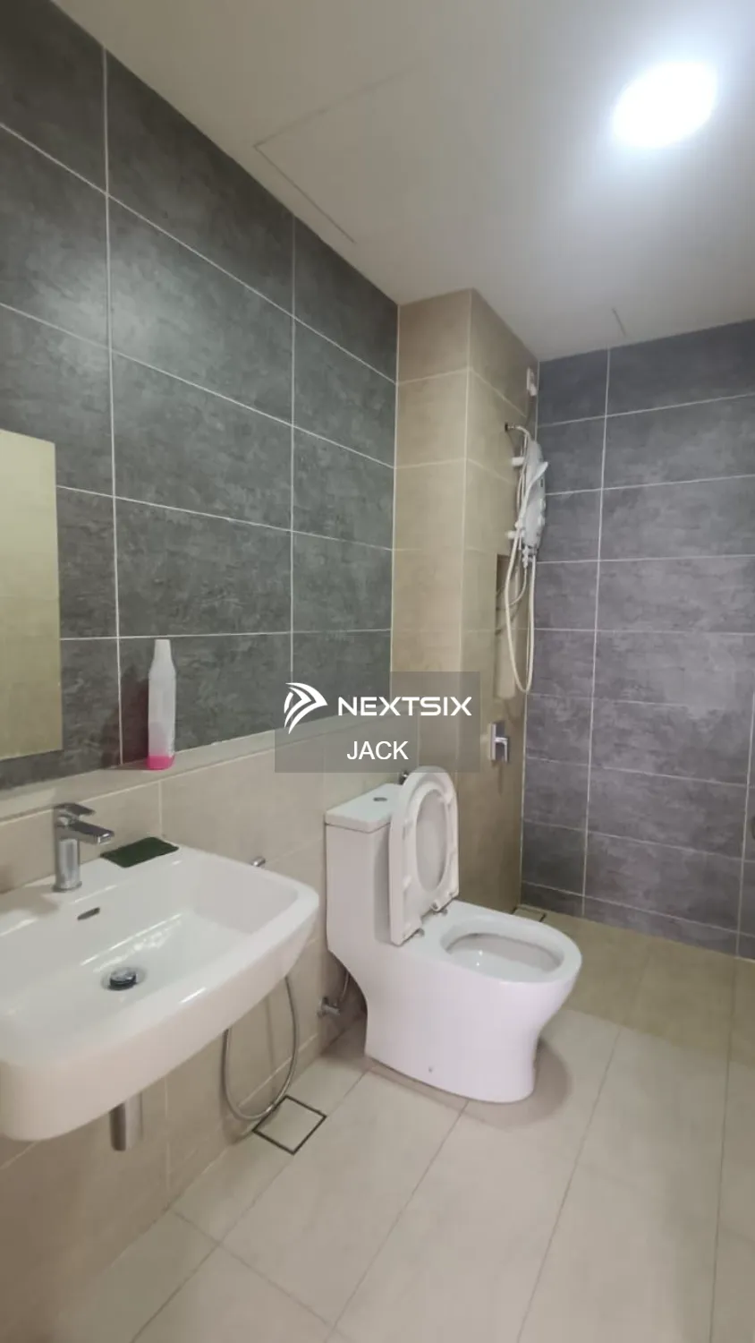 Serviced Residence For Rent in Setia Alam Selangor - Image 8
