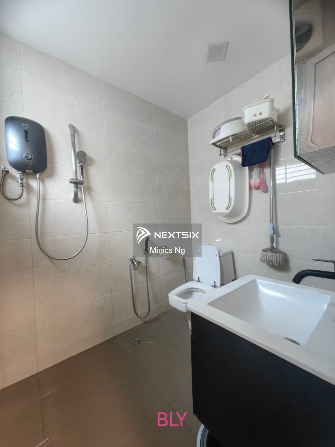 2-sty Terrace/Link House For Sale in Klang Selangor - Image 5