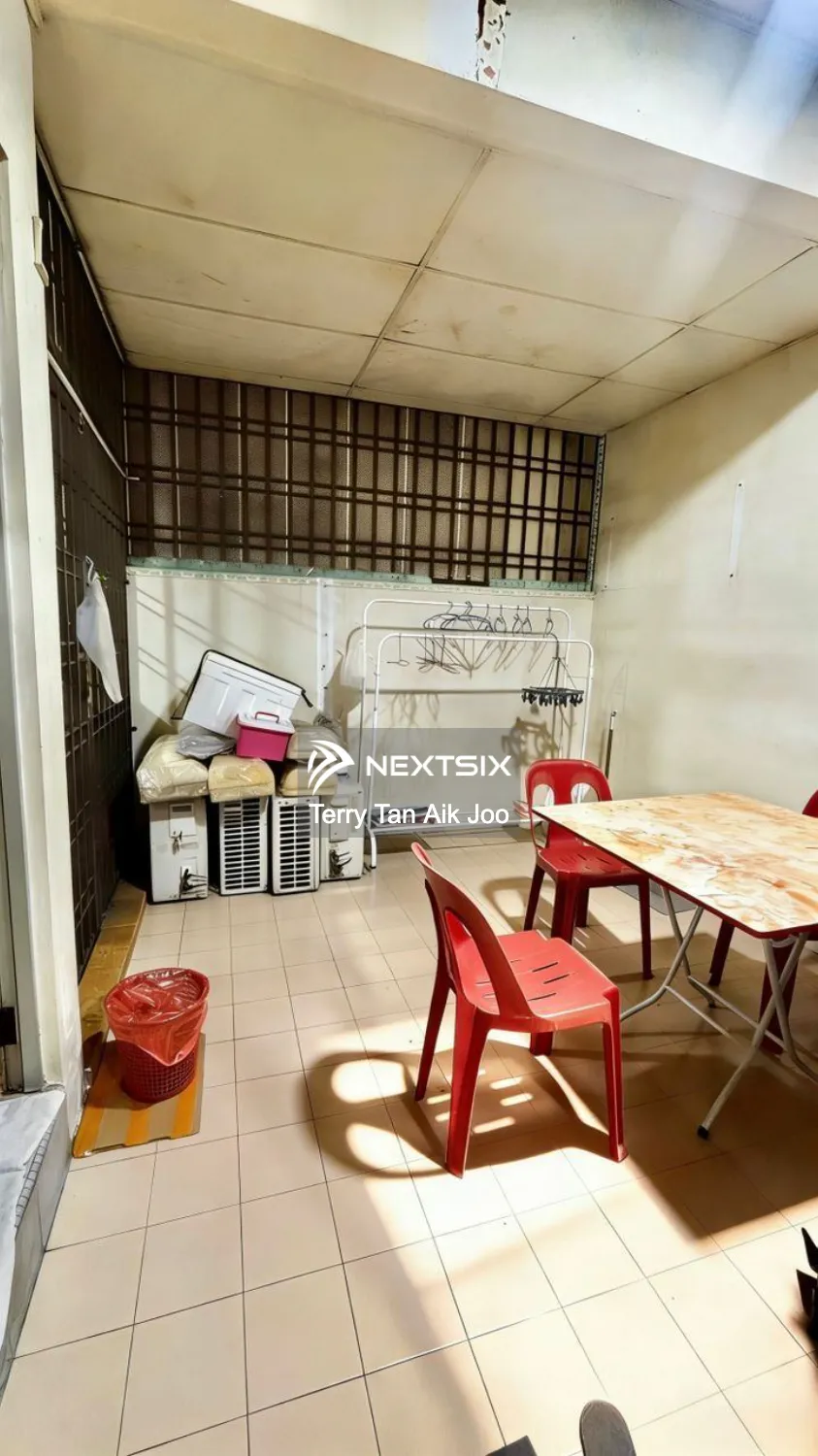 2-sty Terrace/Link House For Sale in Ulu Tiram Johor - Image 8