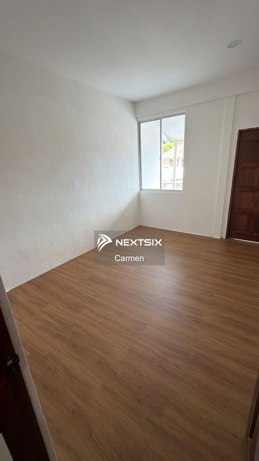 2-sty Terrace/Link House For Sale in Kuching Sarawak - Image 8