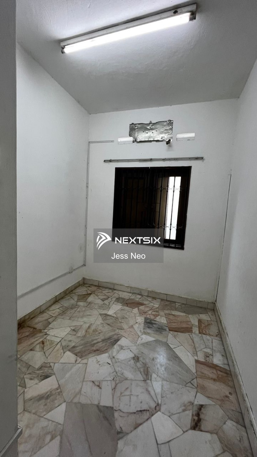 2-sty Terrace/Link House For Sale in Johor Bahru Johor - Image 6