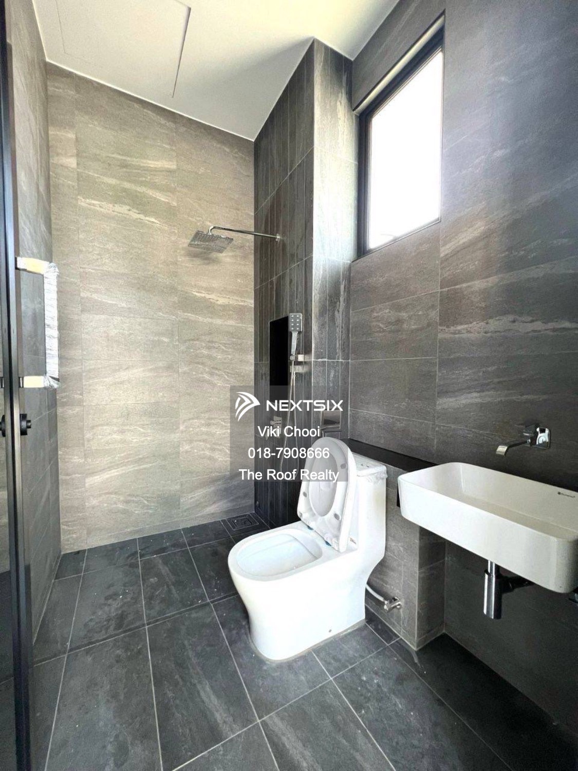 Semi-detached House For Sale in Setia Tropika Johor - Image 6