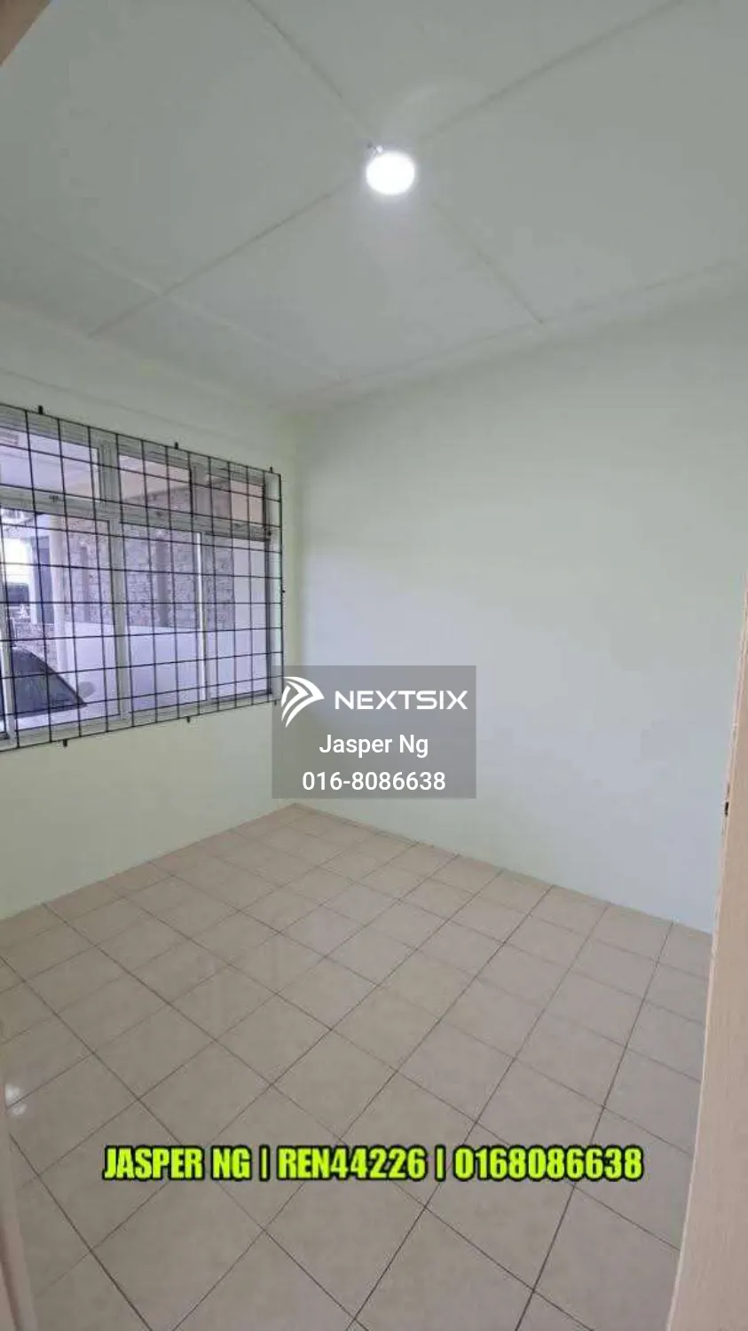 1-sty Terrace/Link House For Sale in Kuching Sarawak - Image 5