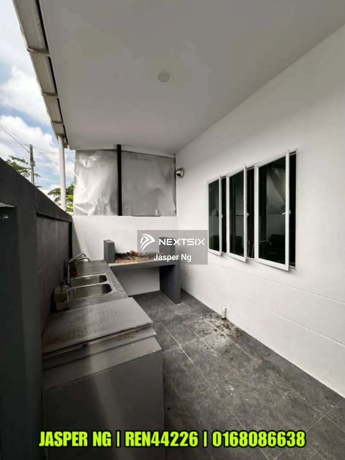 Semi-detached House For Sale in Kuching Sarawak - Image 10