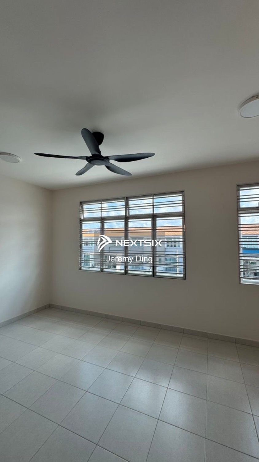 2.5-sty Terrace/Link House For Sale in Johor Bahru Johor - Image 9