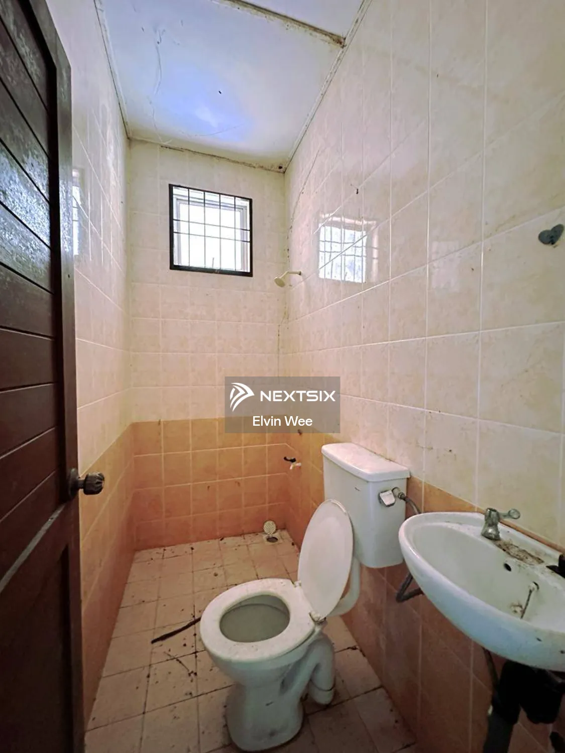 Semi-detached House For Sale in Kuching Sarawak - Image 9