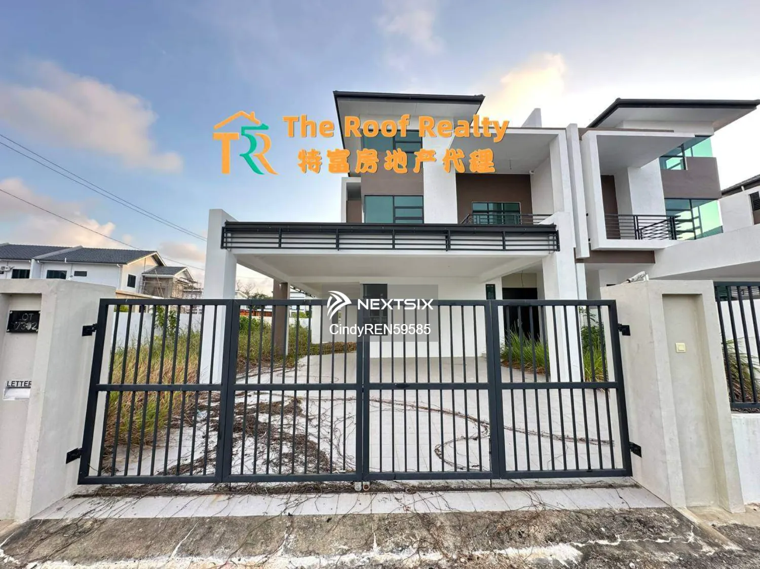 Semi-detached House For Sale in Miri Sarawak