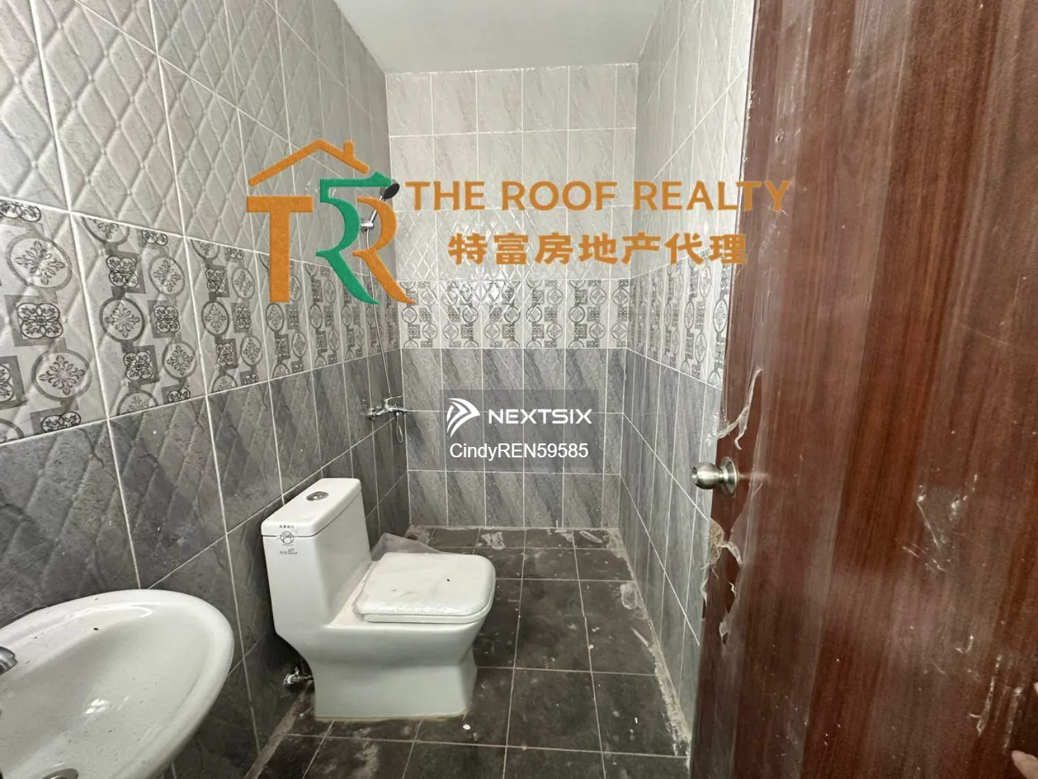 Semi-detached House For Sale in Lutong Sarawak - Image 9