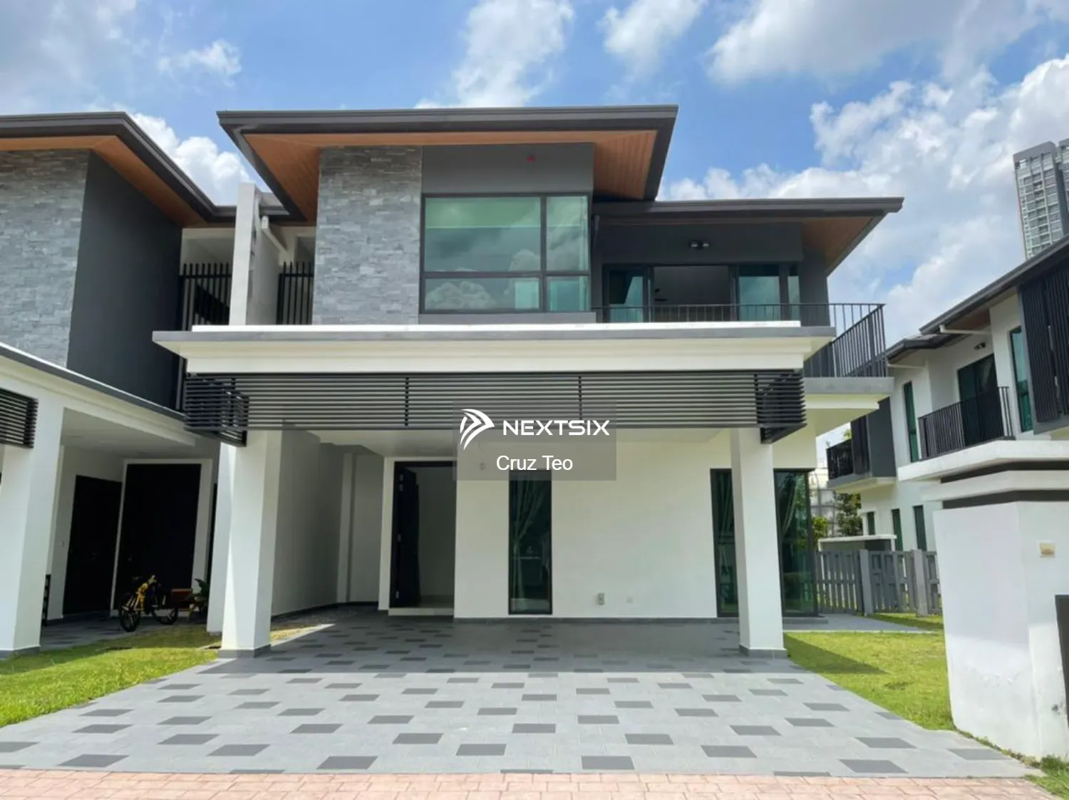 Semi-detached House For Sale in Cyberjaya Selangor