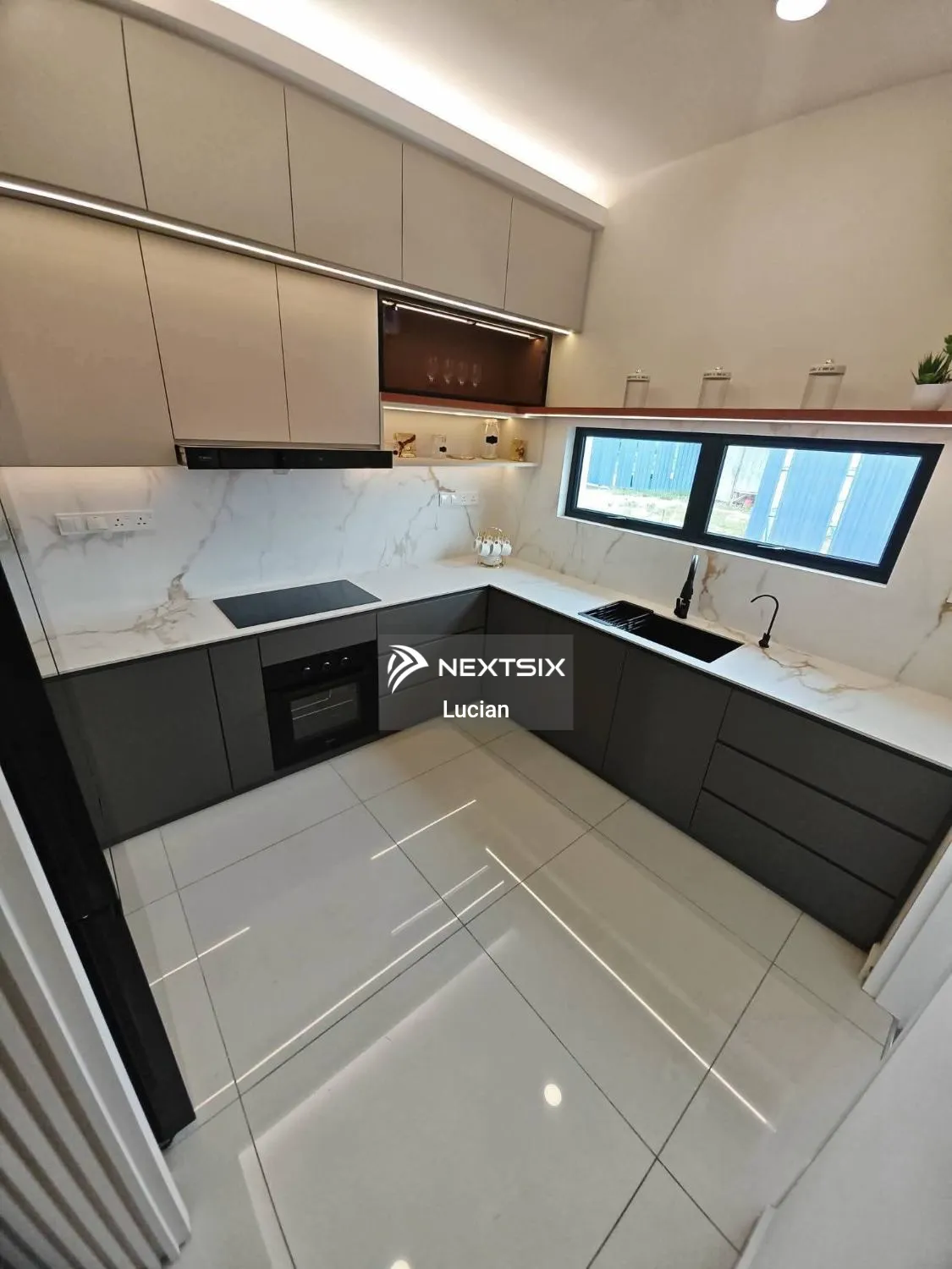 Semi-detached House For Sale in Ayer Baloi Johor - Image 9