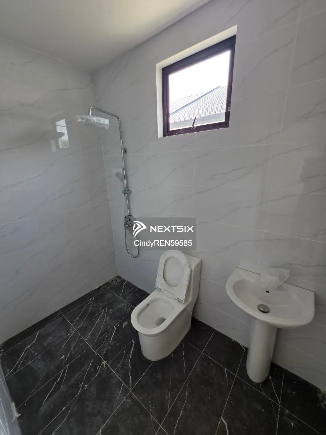 Semi-detached House For Sale in Miri Sarawak - Image 10