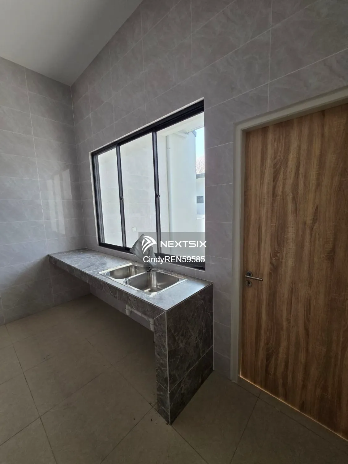Semi-detached House For Sale in Miri Sarawak - Image 11