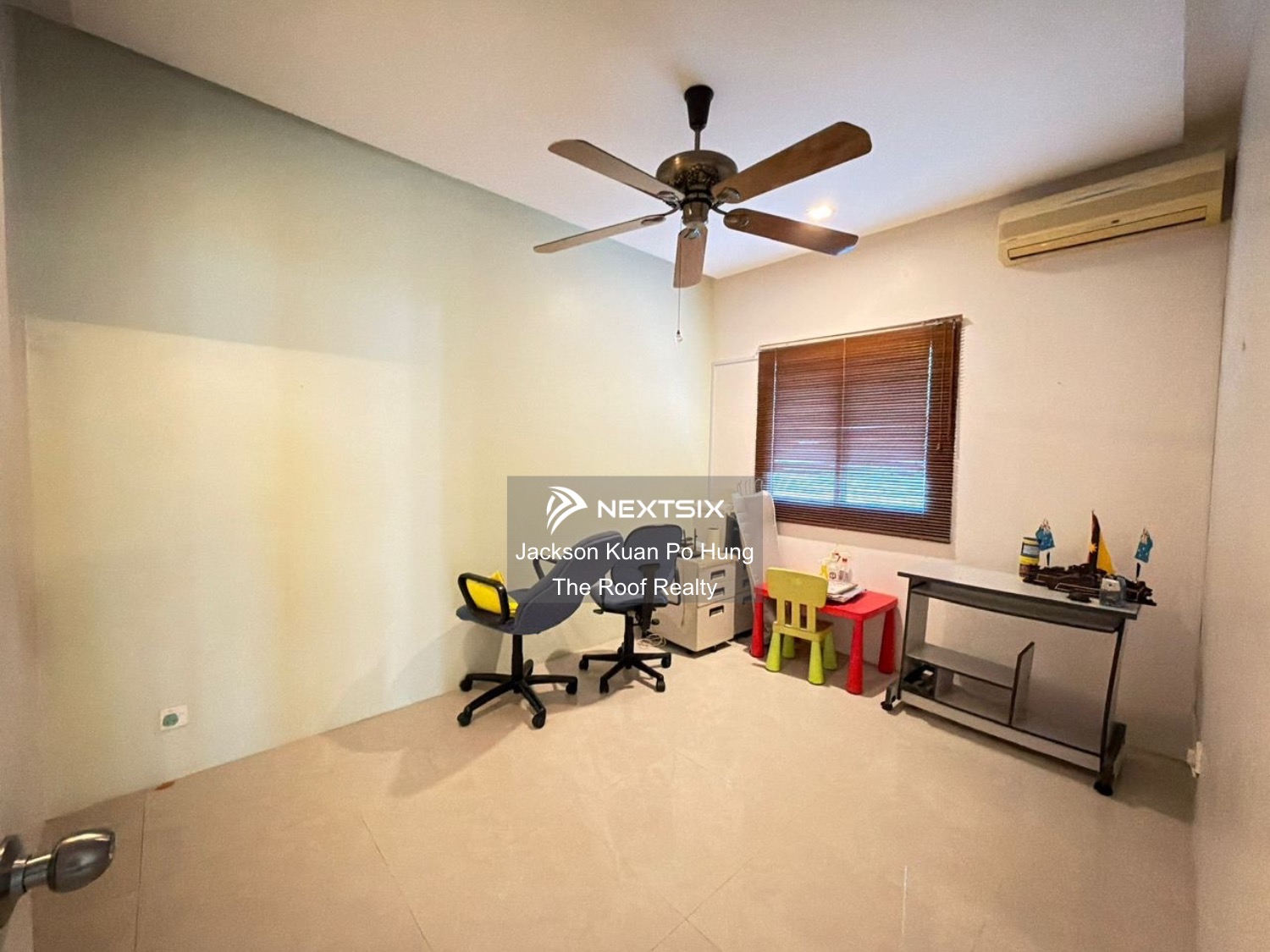 Semi-detached House For Sale in Kuching Sarawak - Image 7