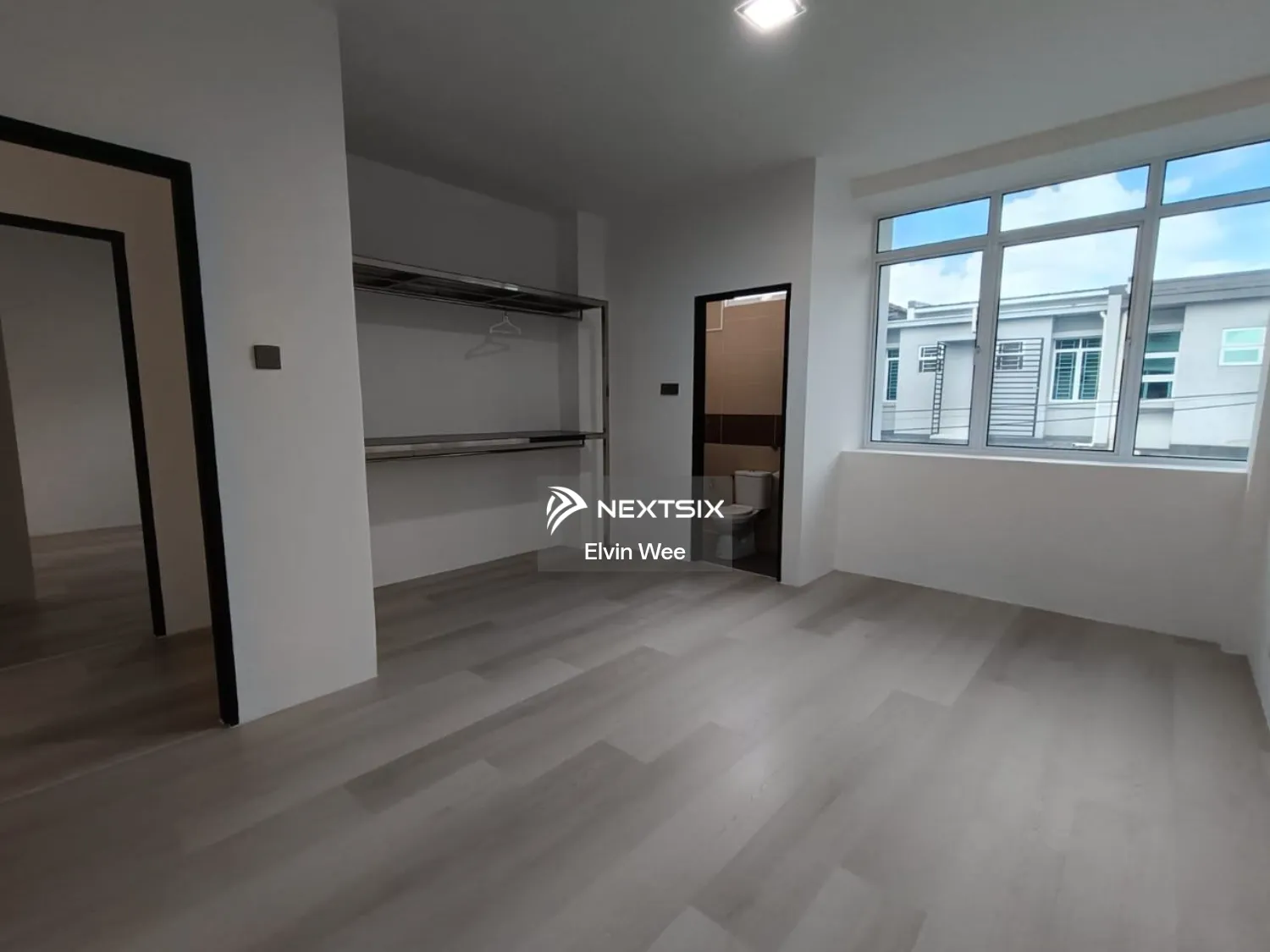 Semi-detached House For Sale in Kota Samarahan Sarawak - Image 9