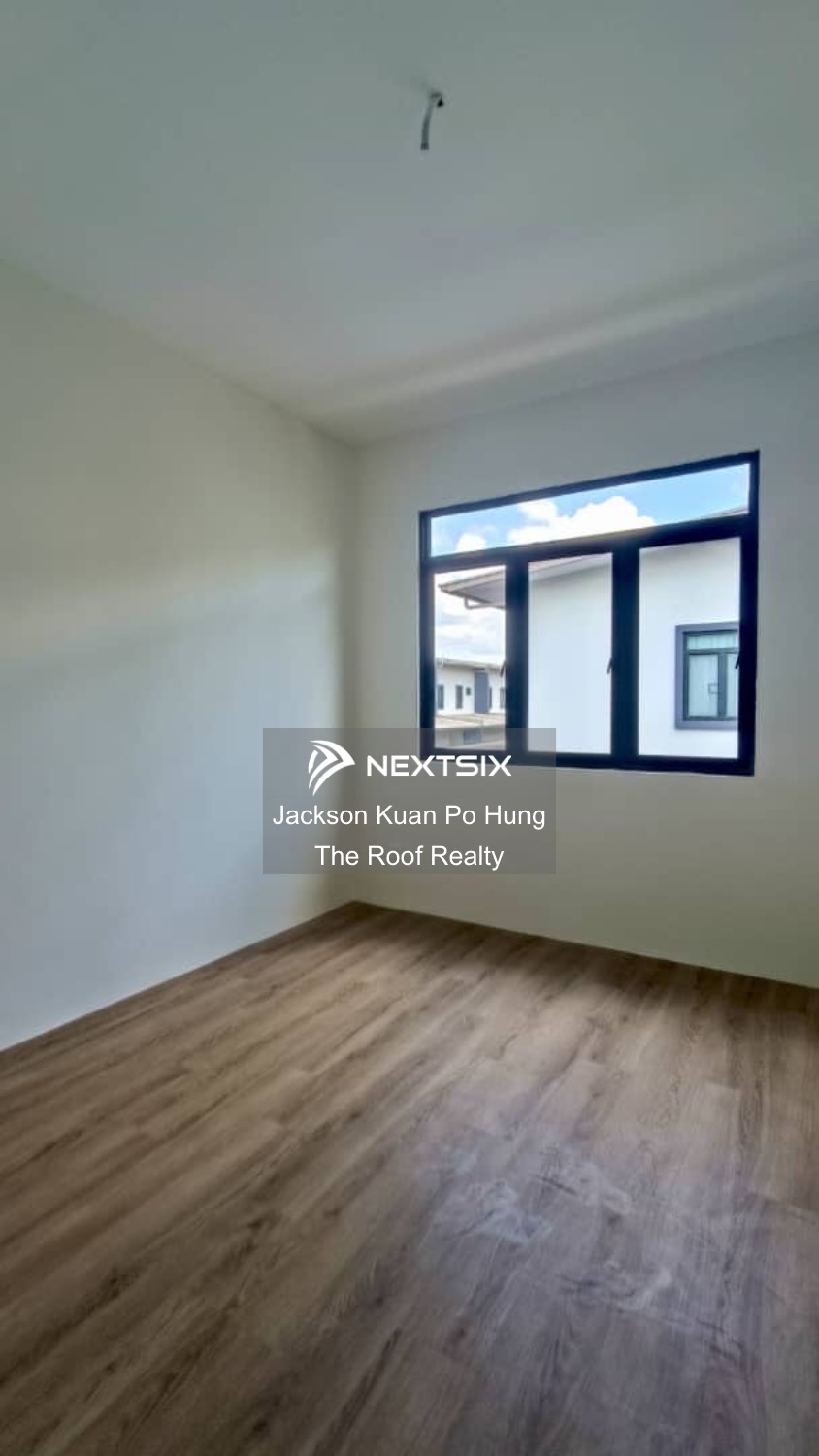 Townhouse For Sale in Kuching Sarawak - Image 8