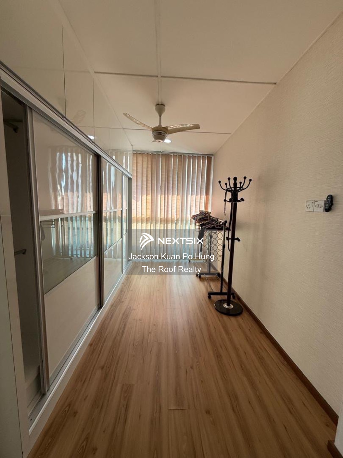 Semi-detached House For Sale in Kota Samarahan Sarawak - Image 11