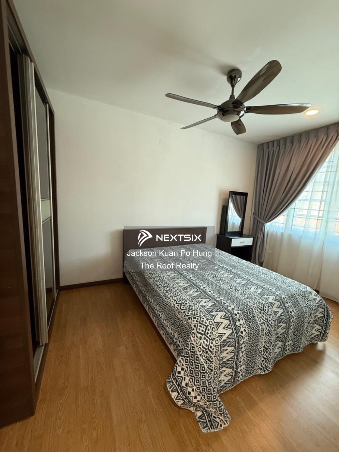 Semi-detached House For Sale in Kota Samarahan Sarawak - Image 12