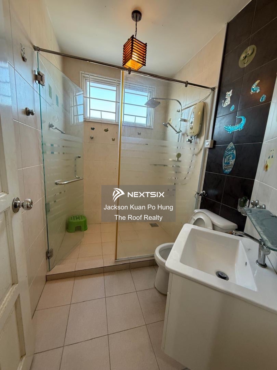 Semi-detached House For Sale in Kota Samarahan Sarawak - Image 5