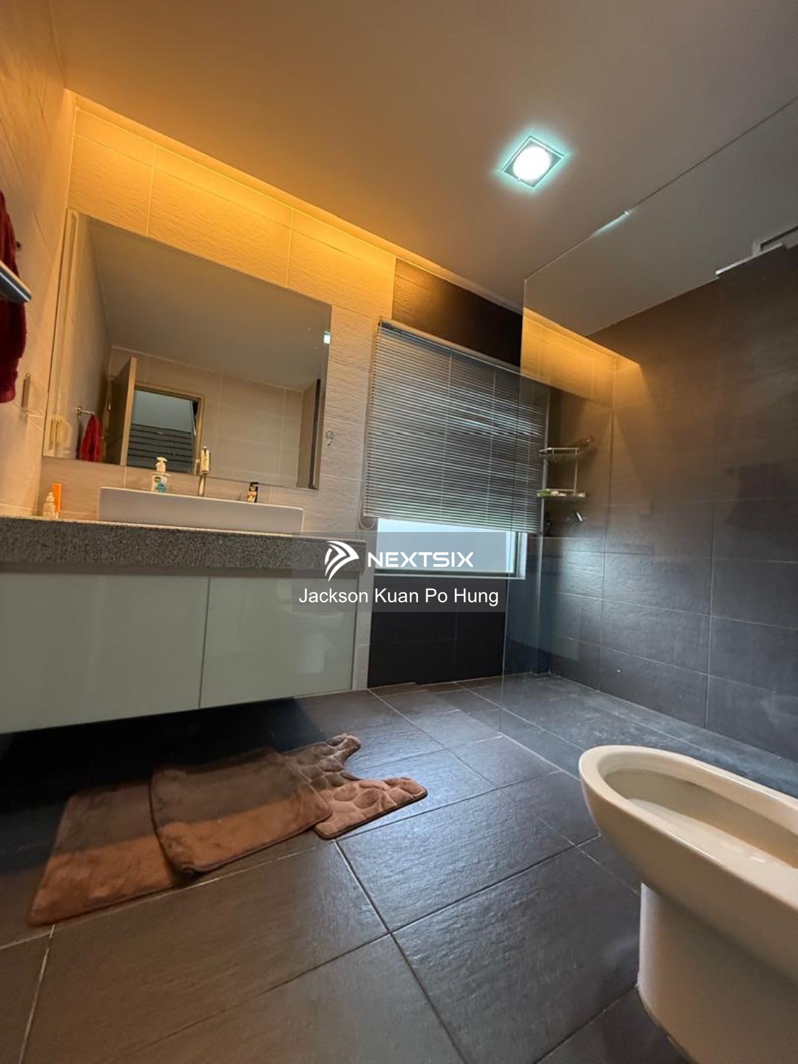 Semi-detached House For Sale in Kuching Sarawak - Image 10