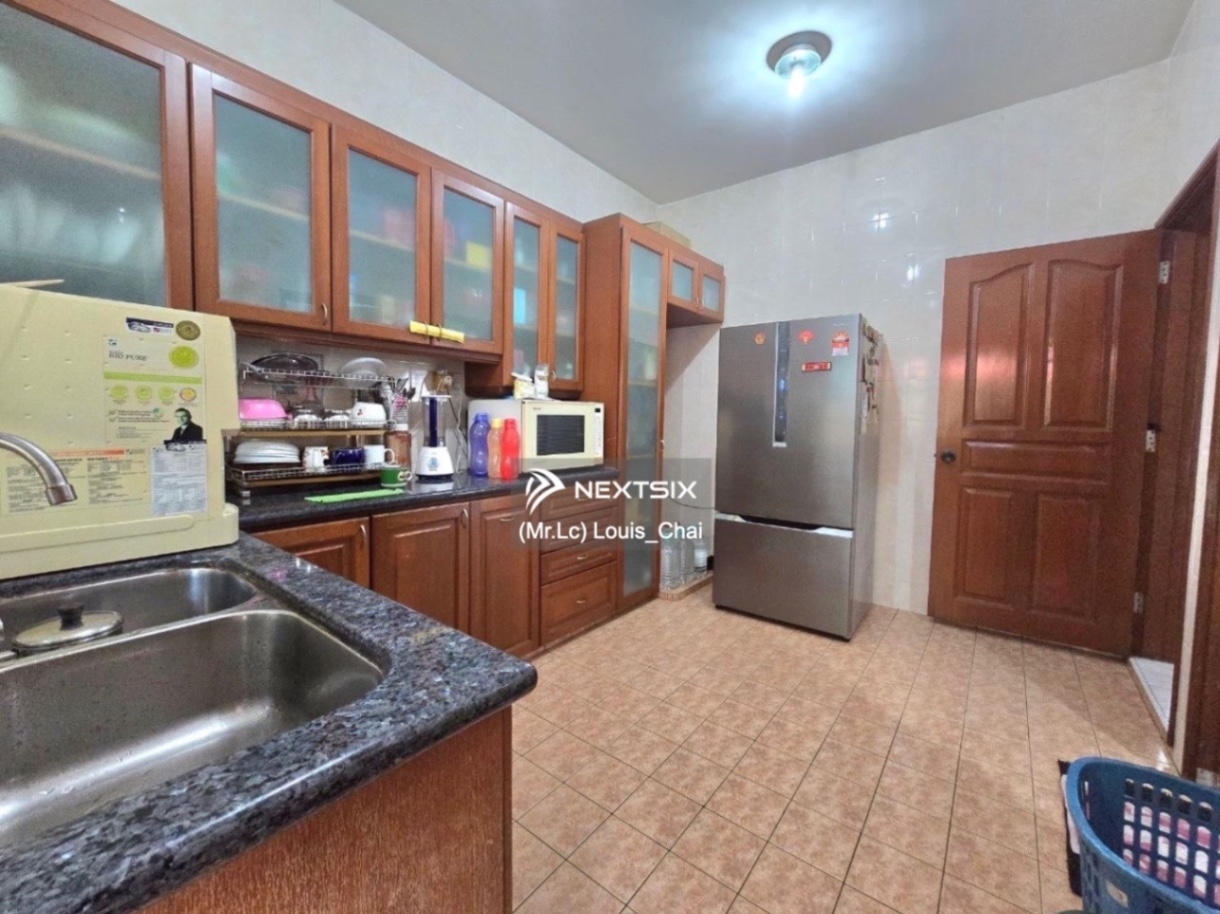 Semi-detached House For Sale in Plentong Johor - Image 19