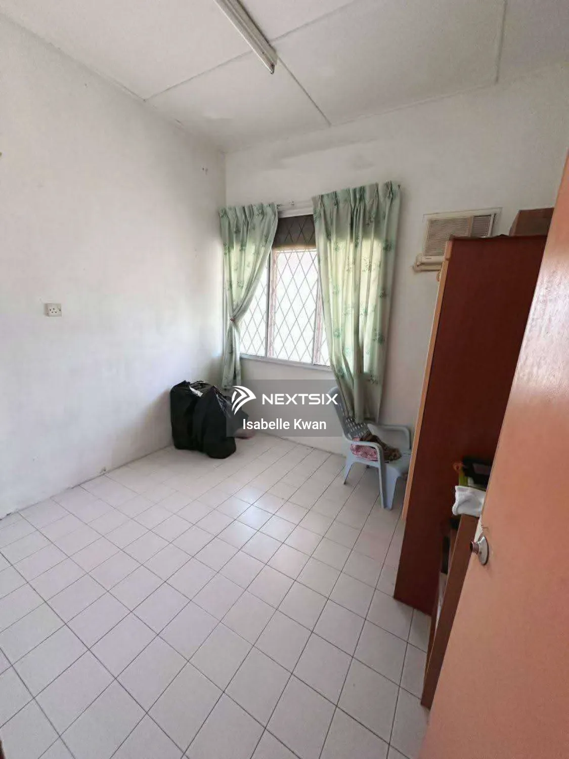 1-sty Terrace/Link House For Sale in Kota Samarahan Sarawak - Image 5