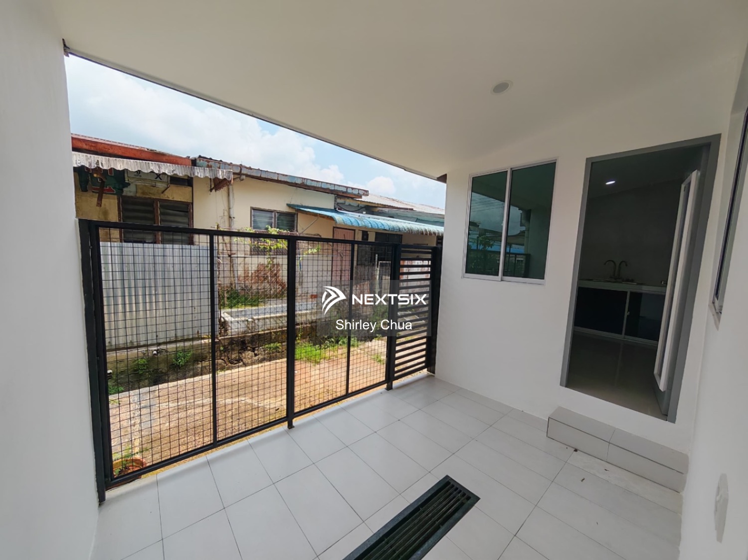 1-sty Terrace/Link House For Sale in Kuching Sarawak - Image 6
