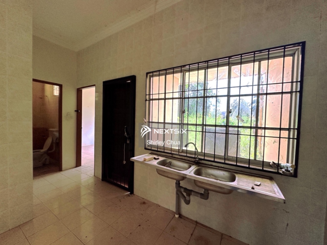 Semi-detached House For Sale in Kuching Sarawak - Image 5