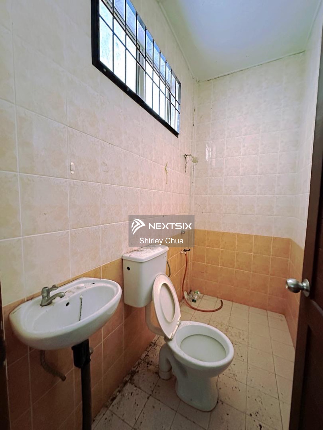 Semi-detached House For Sale in Kuching Sarawak - Image 7