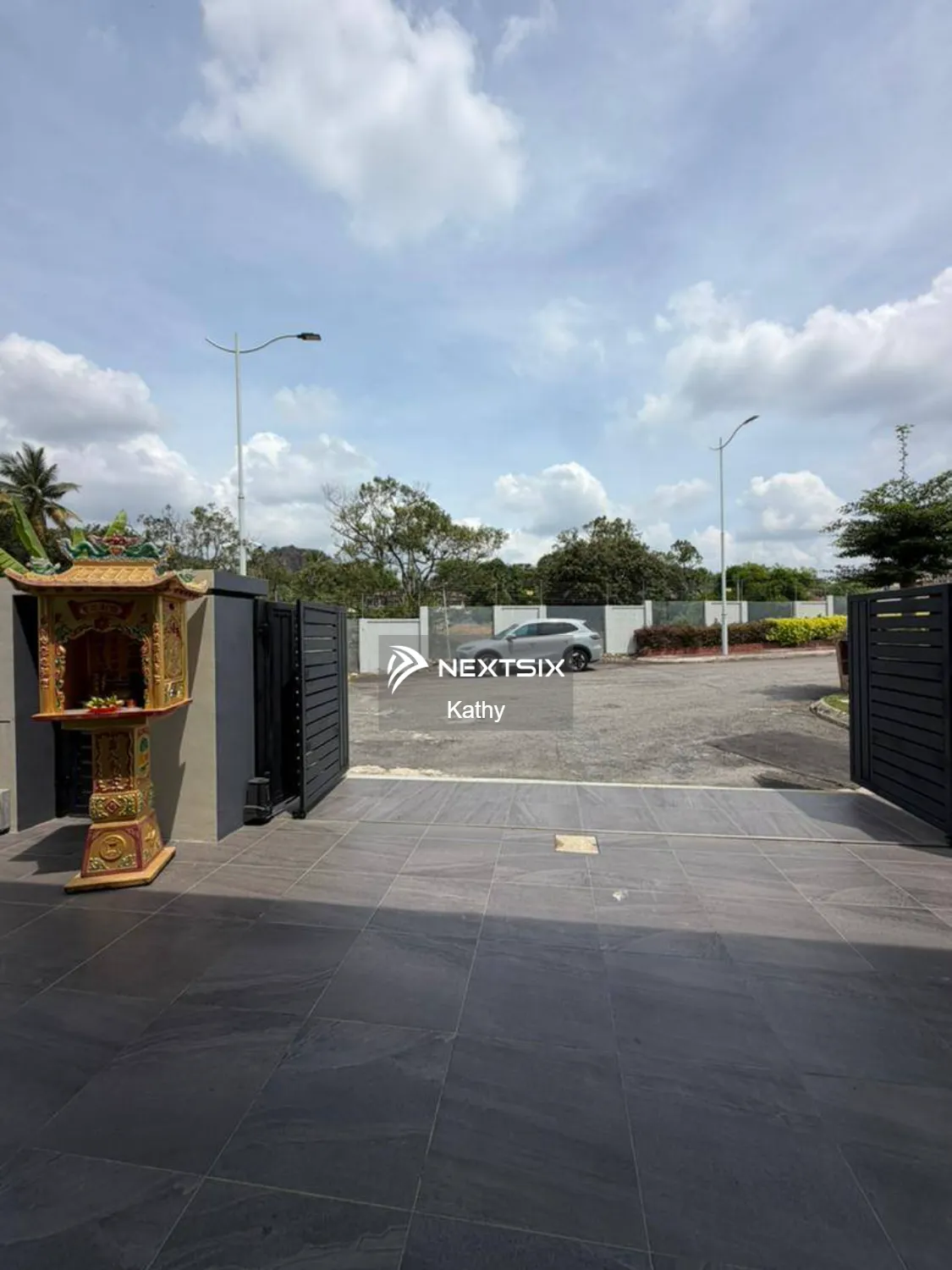 Bungalow For Sale in Bukit Katil Melaka