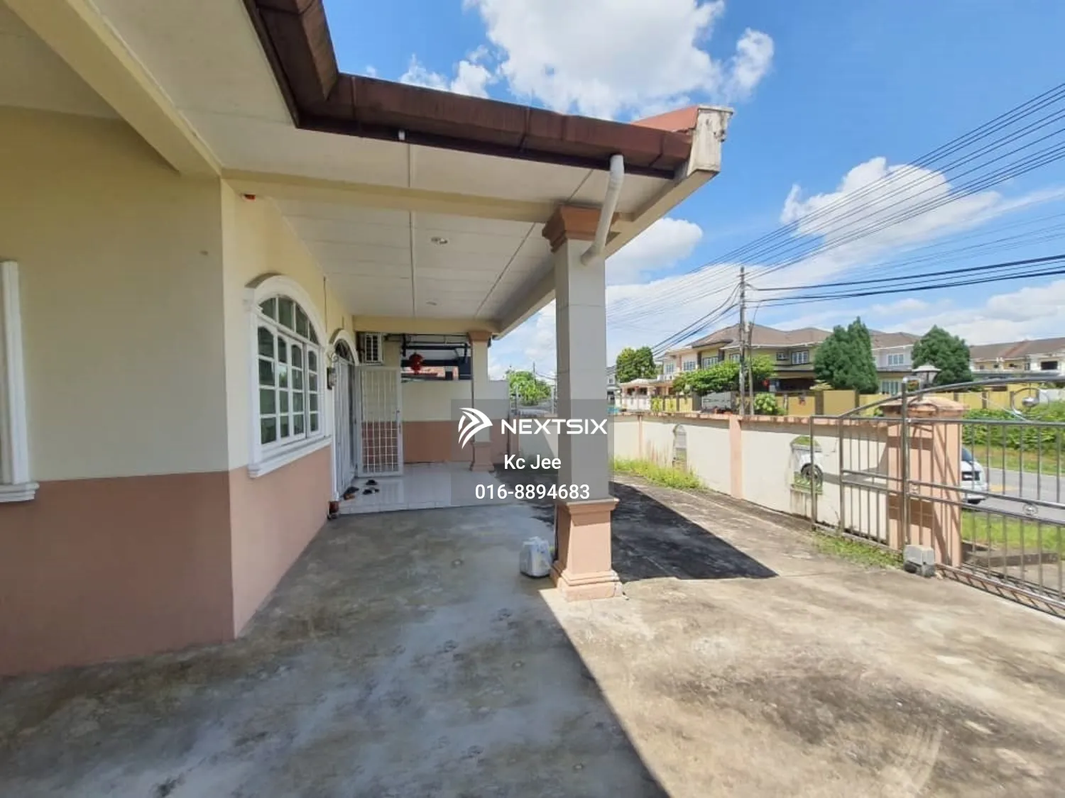 1-sty Terrace/Link House For Sale in Kuching Sarawak - Image 7