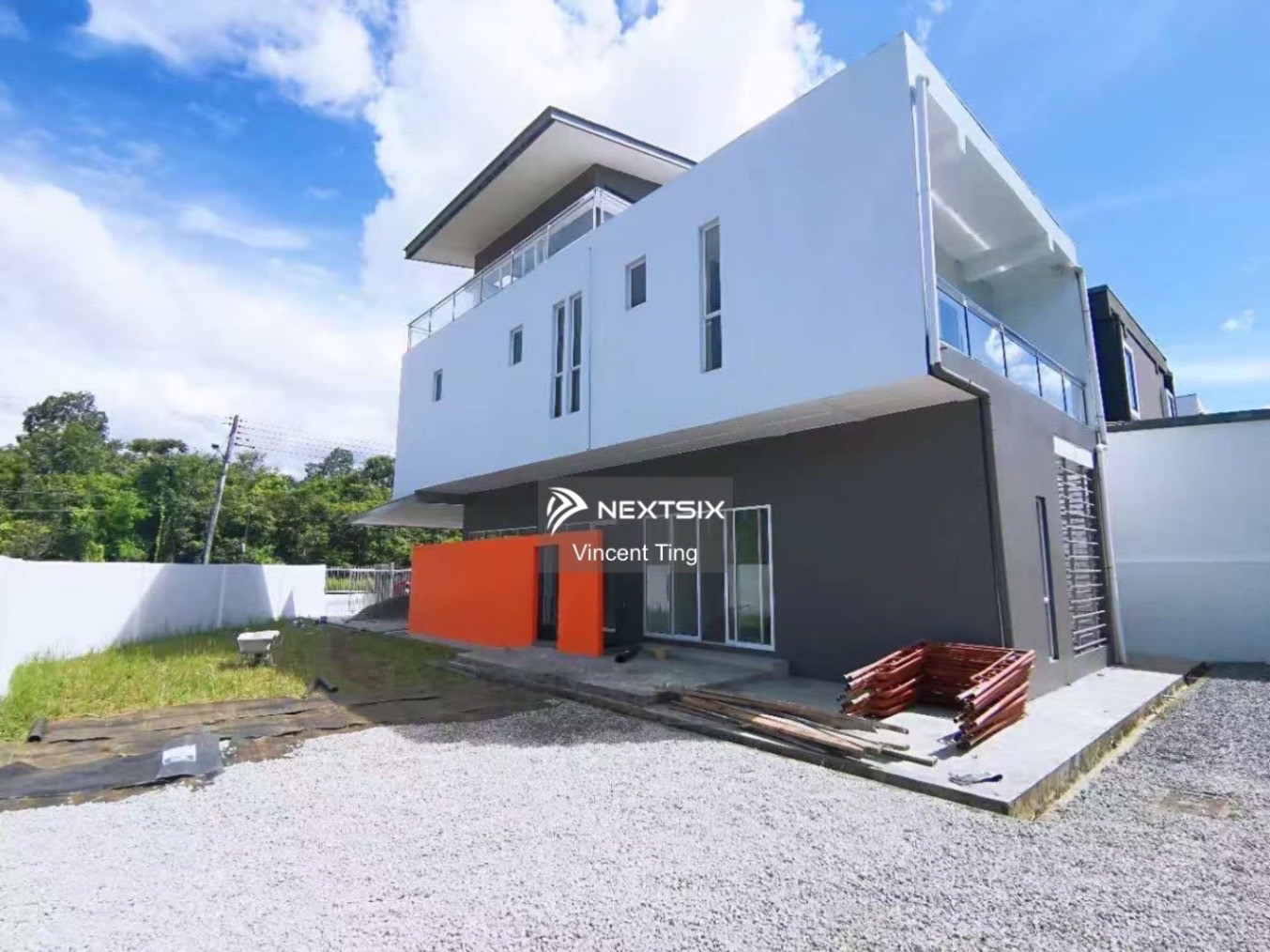 Semi-detached House For Sale in Sibu Sarawak - Image 9