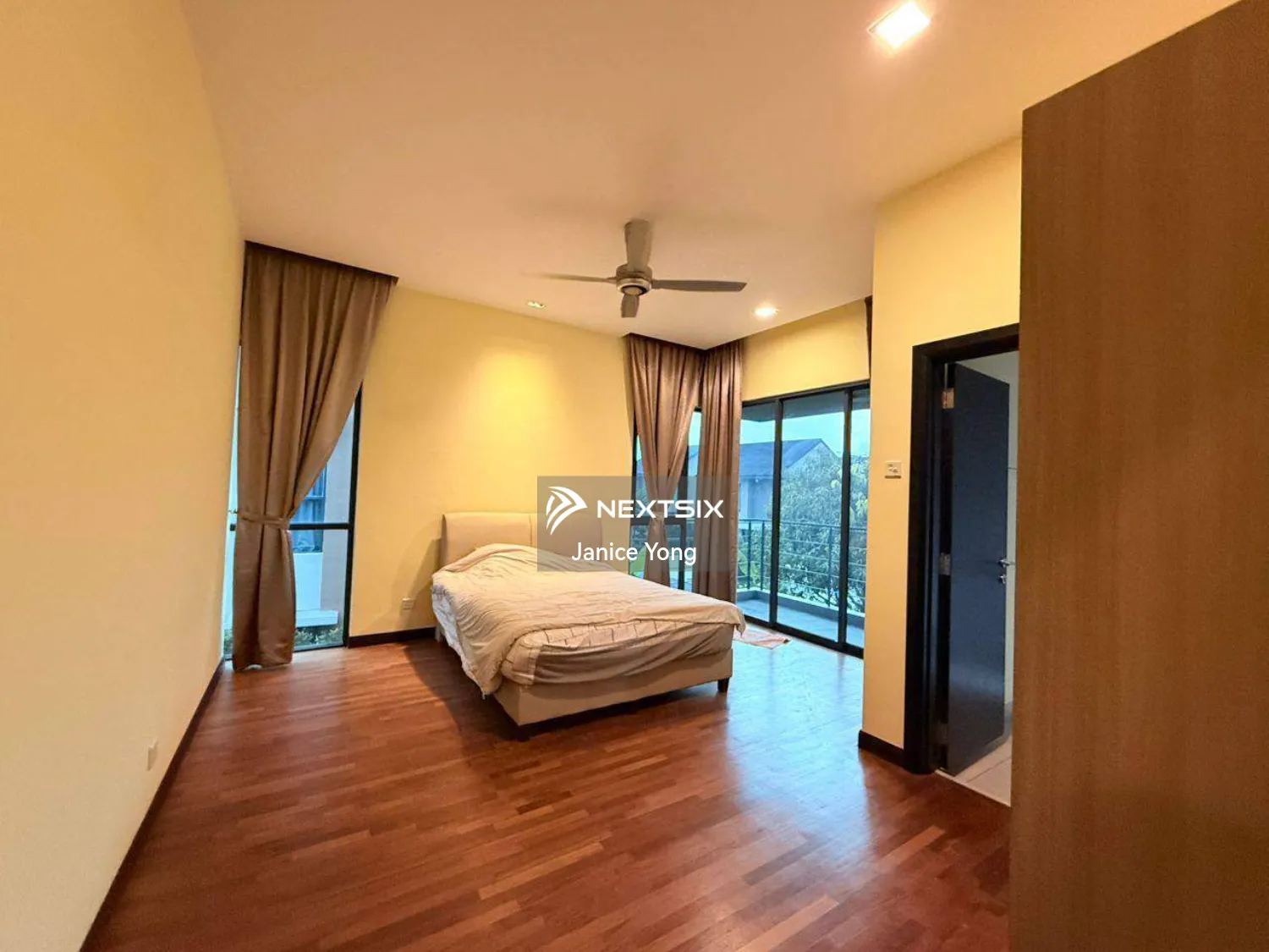 Semi-detached House For Sale in Gelang Patah Johor - Image 10