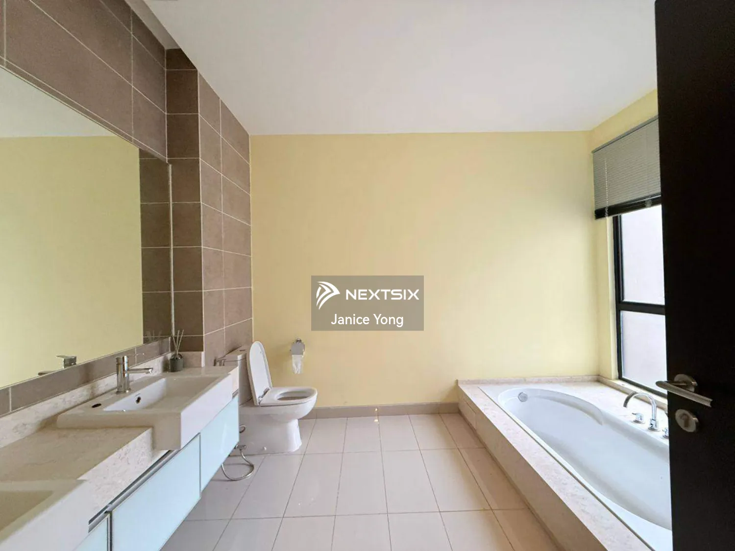 Semi-detached House For Sale in Gelang Patah Johor - Image 11