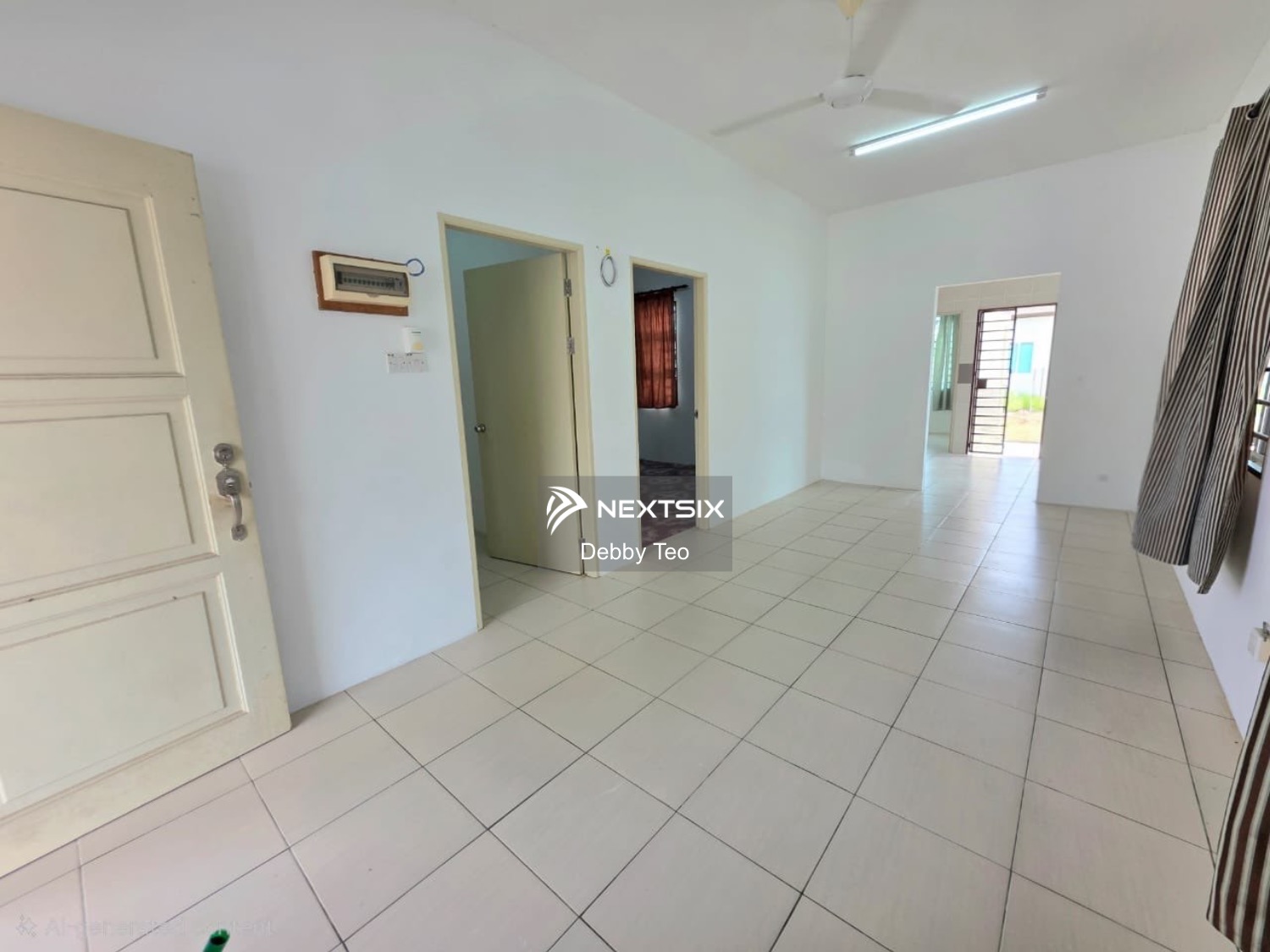 1-sty Terrace/Link House For Rent in Kota Samarahan Sarawak - Image 8