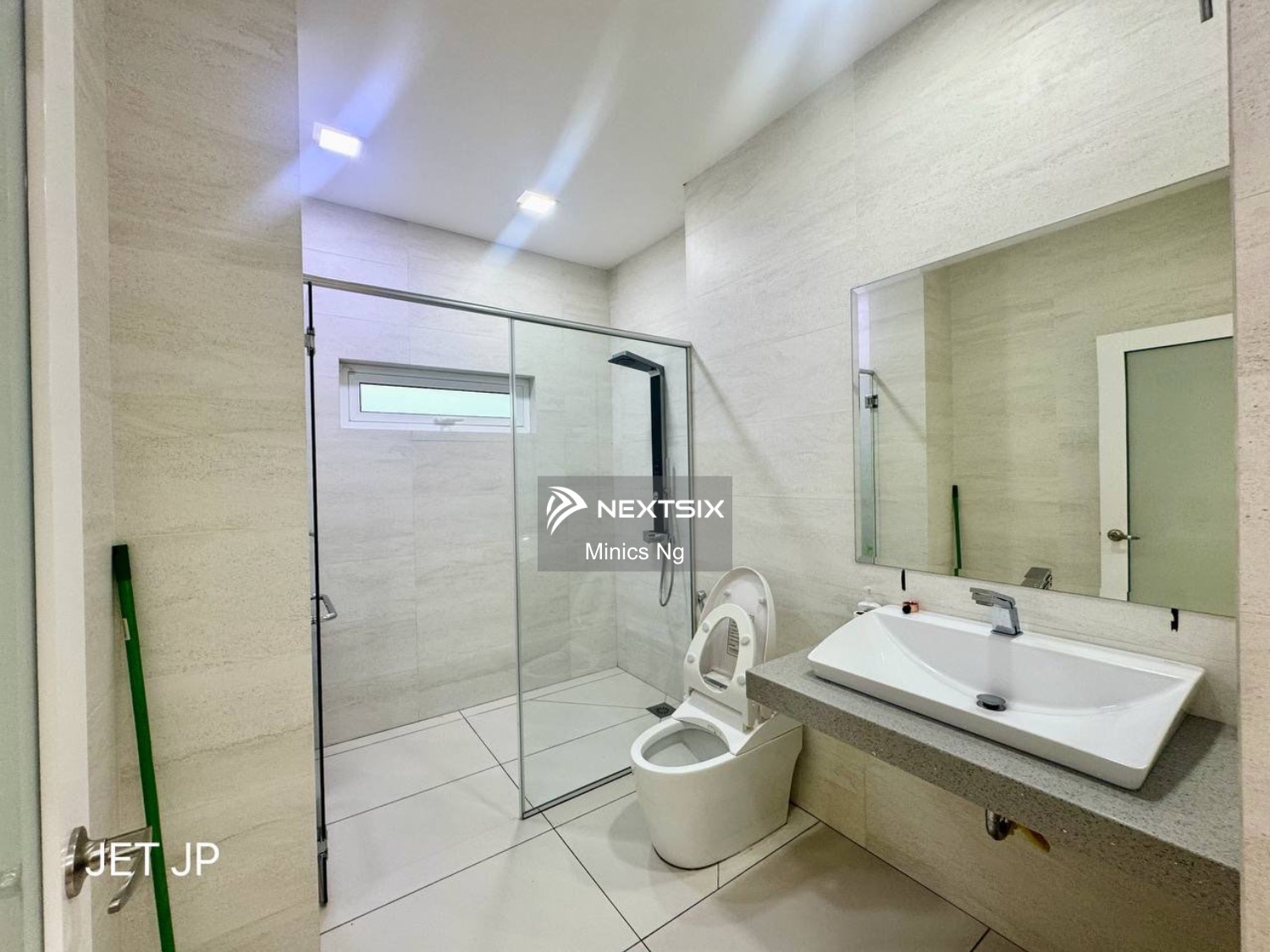 Semi-detached House For Sale in Klang Selangor - Image 5