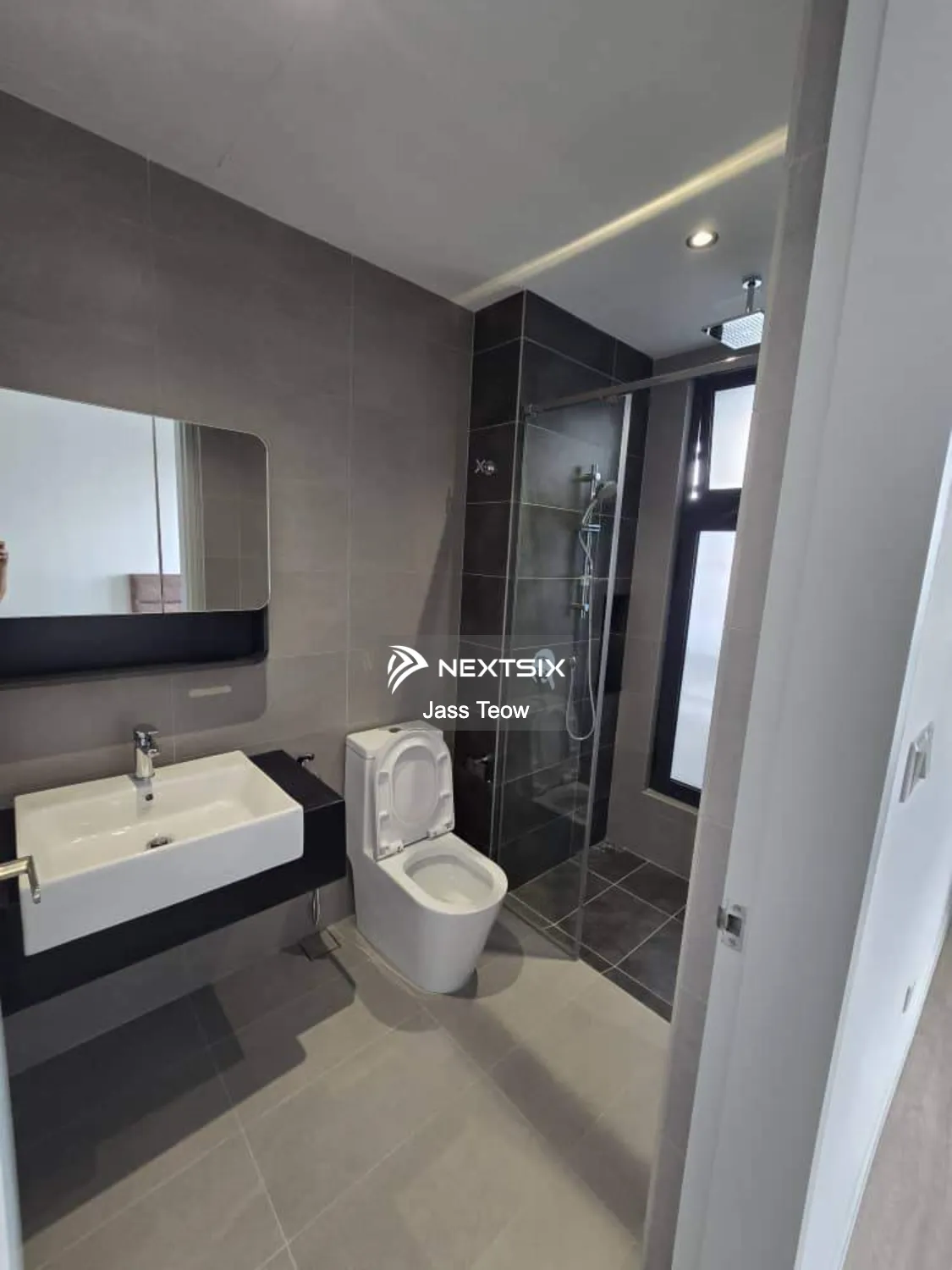 Serviced Residence For Sale in KL City Wilayah Persekutuan Kuala Lumpur - Image 8
