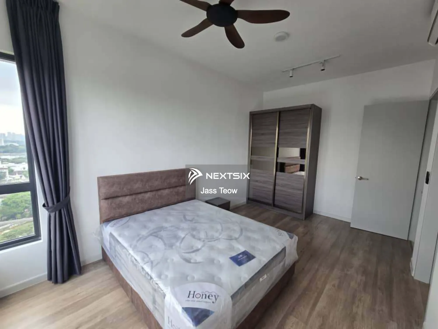 Serviced Residence For Sale in KL City Wilayah Persekutuan Kuala Lumpur - Image 9