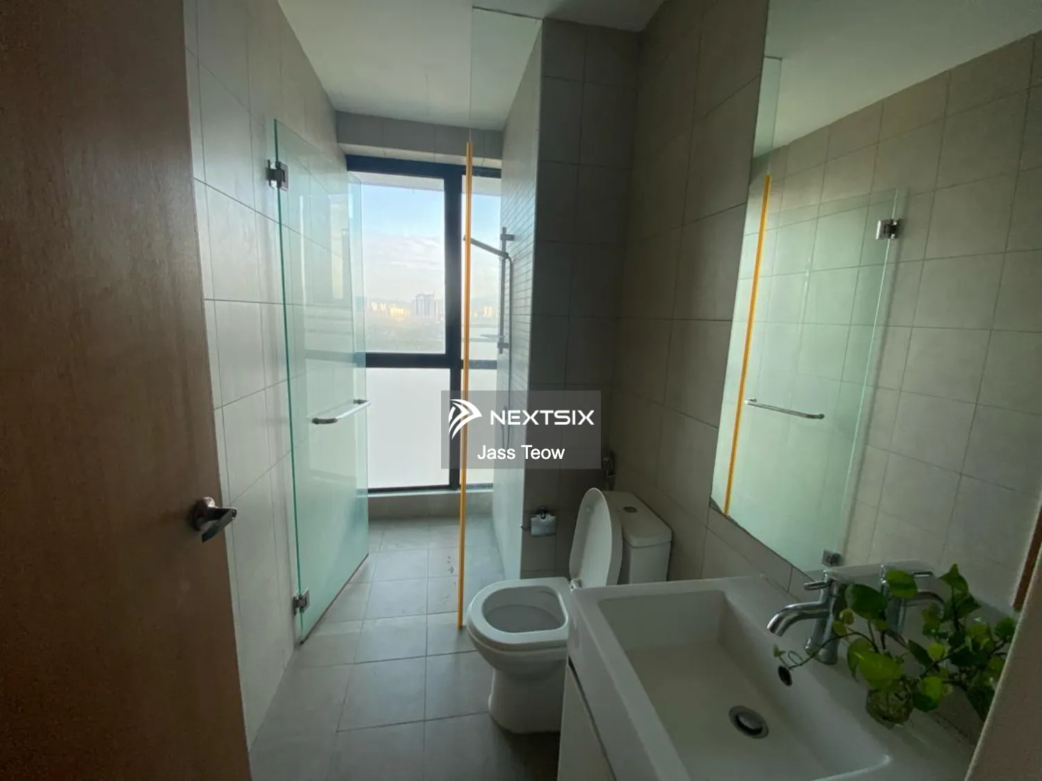 Serviced Residence For Sale in KL City Wilayah Persekutuan Kuala Lumpur - Image 8